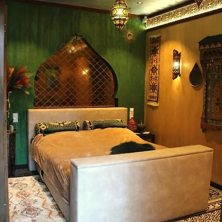 Agraba, 1001 Nights Bed & Breakfast Lomm
